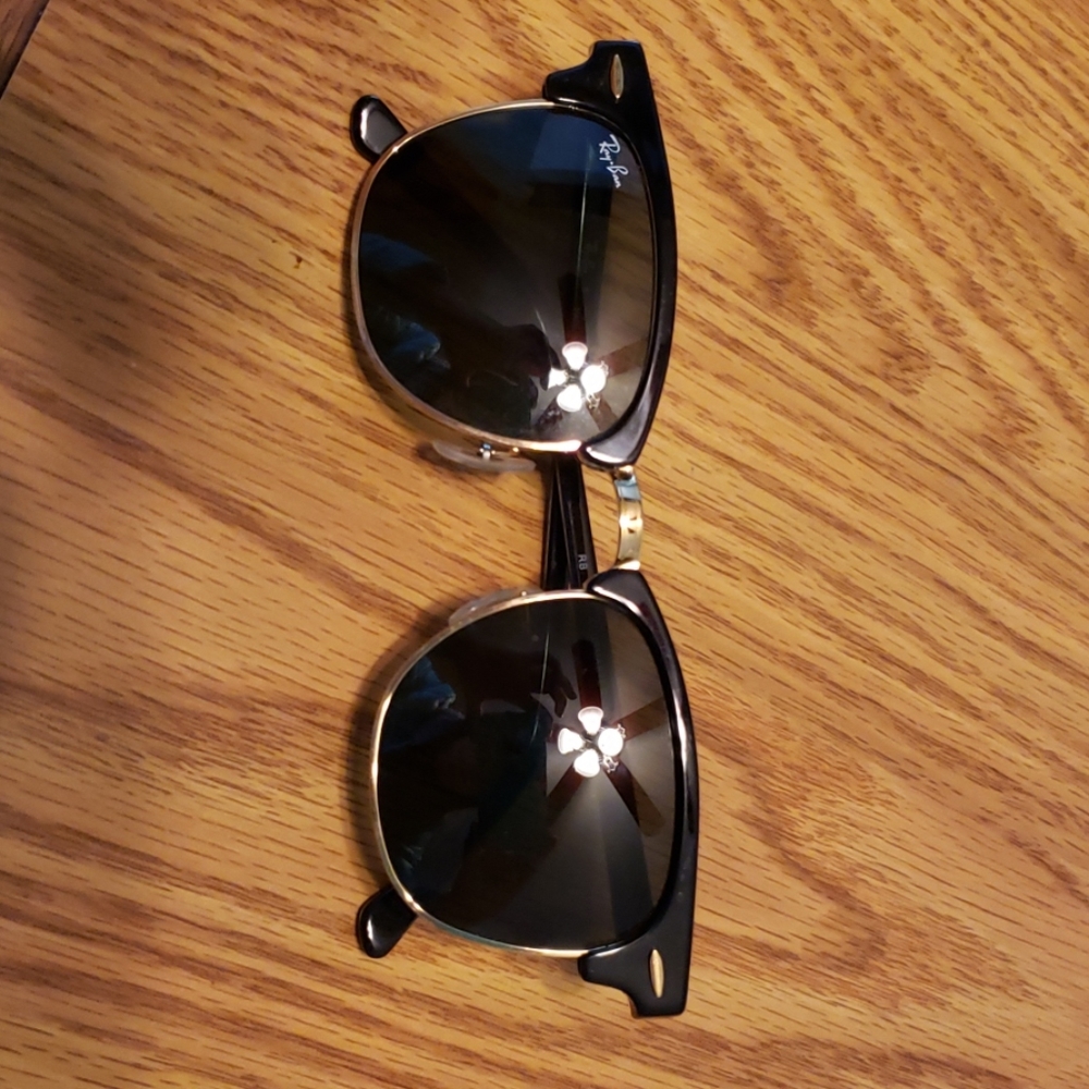 Ray ban